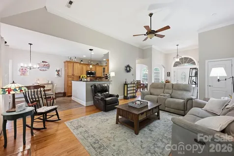 4659 Sagittarius Circle Denver NC 28037