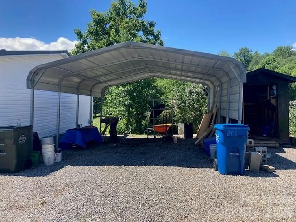 121 J F Morris Drive Waynesville NC 28786