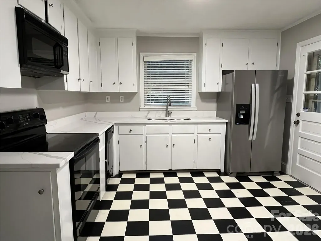 4217 Winfield Drive Charlotte NC 28205