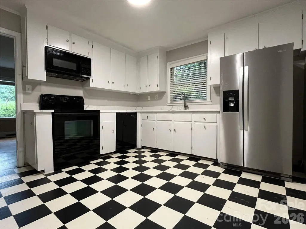 4217 Winfield Drive Charlotte NC 28205