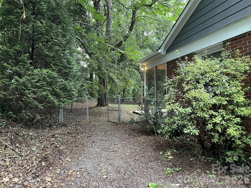 4217 Winfield Drive Charlotte NC 28205