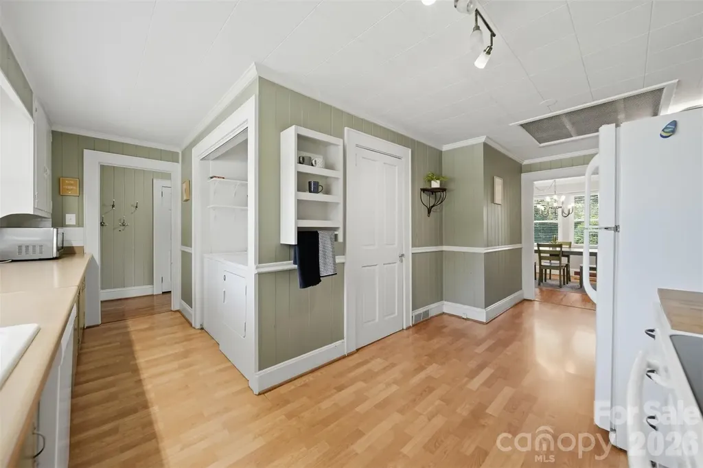 321 16th Avenue NW Hickory NC 28601