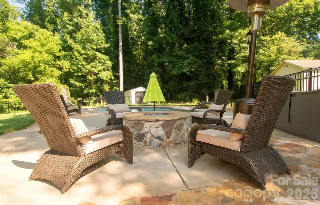 8301 Abercorn Lane Charlotte NC 28227