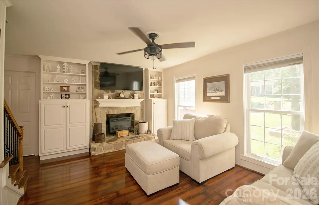 8301 Abercorn Lane Charlotte NC 28227