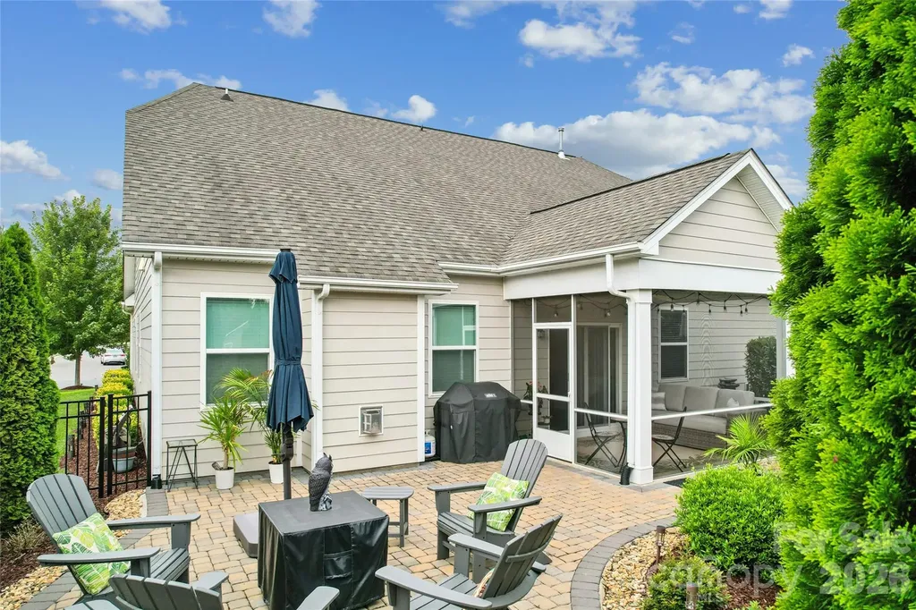 3302 Lock Erne Avenue Kannapolis NC 28081