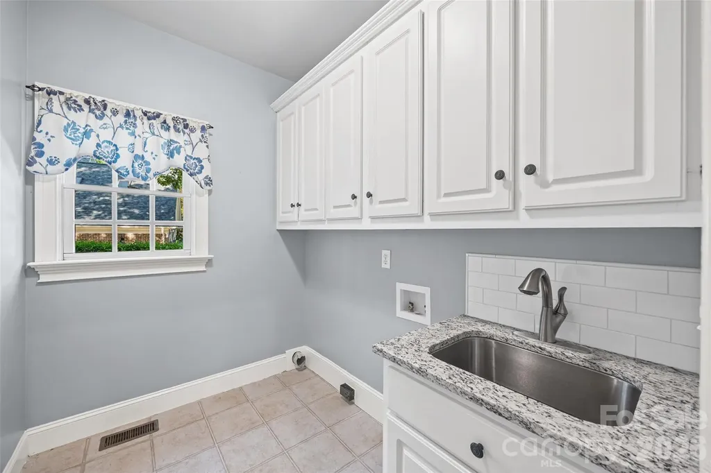 9331 Whispering Wind Drive Charlotte NC 28277
