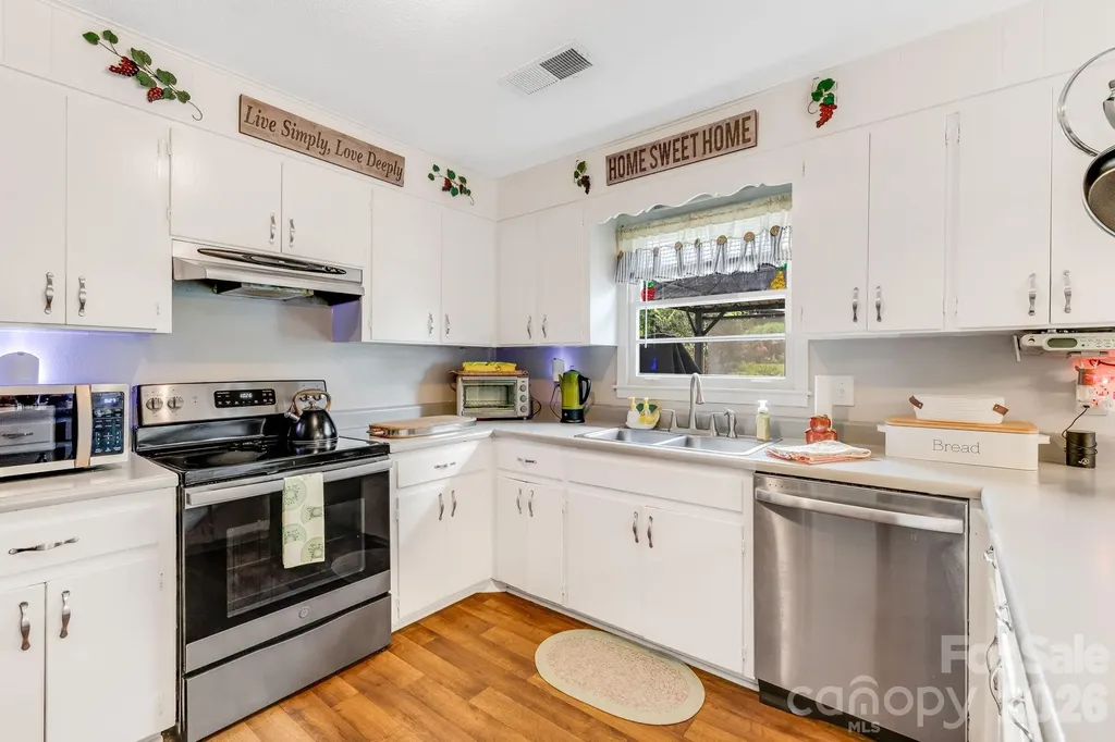 95 Pensacola Avenue Arden NC 28704