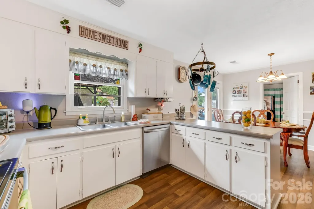 95 Pensacola Avenue Arden NC 28704
