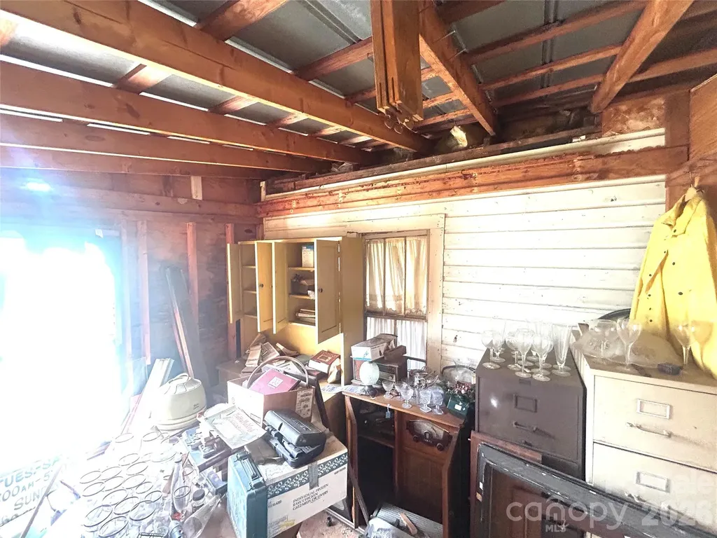 2981 W Old Nc 150 Highway Crouse NC 28033