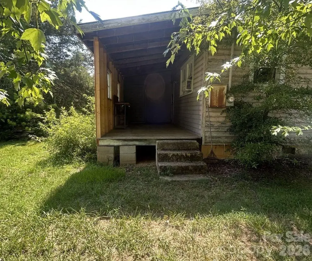 2981 W Old Nc 150 Highway Crouse NC 28033