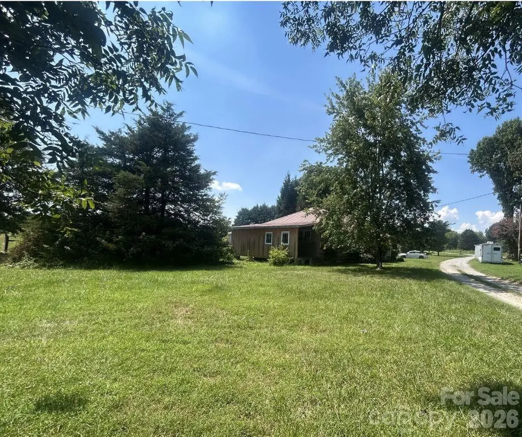 2981 W Old Nc 150 Highway Crouse NC 28033