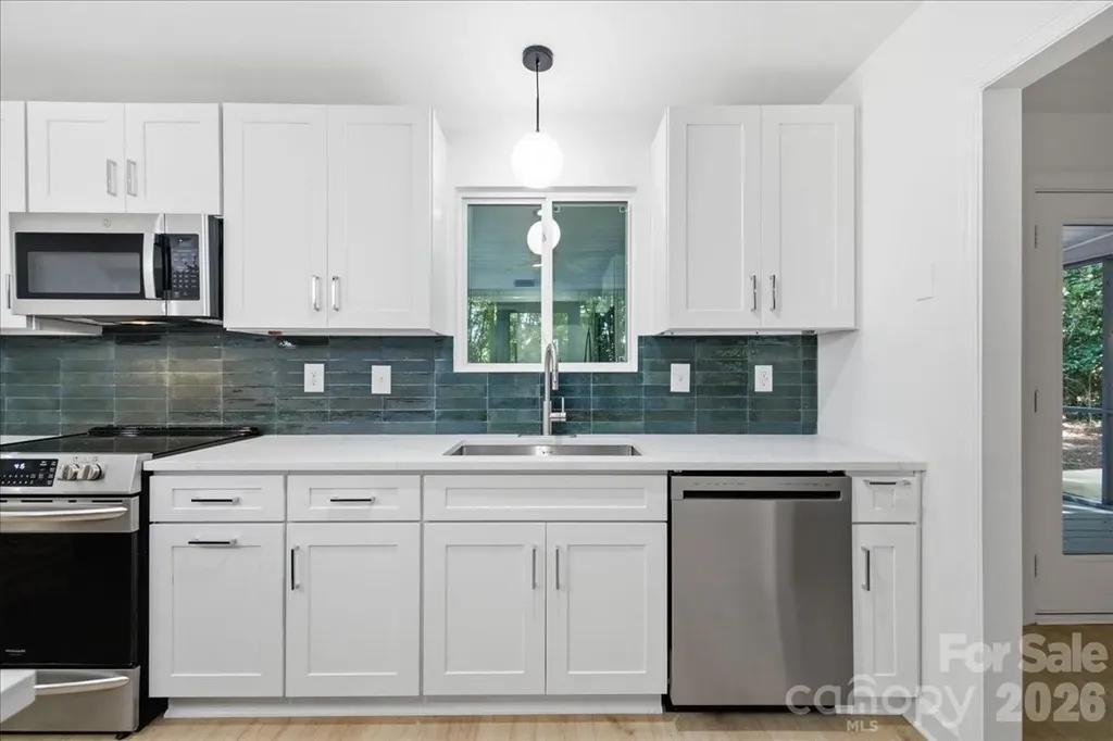 1107 Spring Fall Court Charlotte NC 28213
