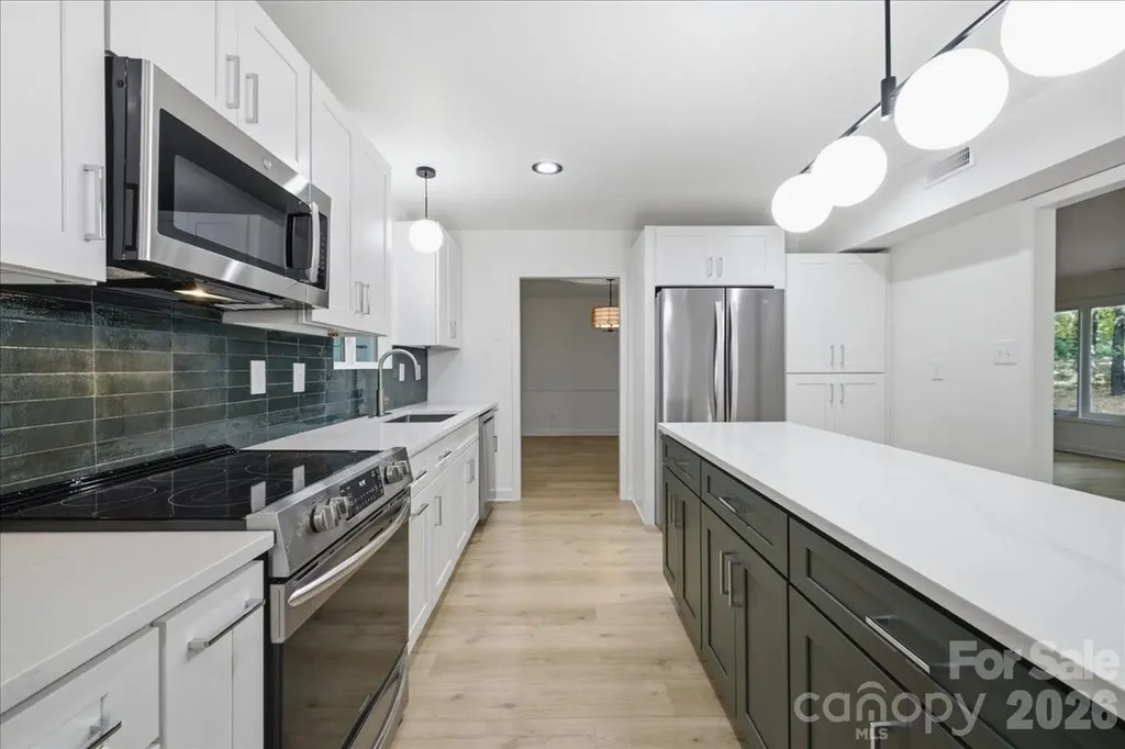 1107 Spring Fall Court Charlotte NC 28213