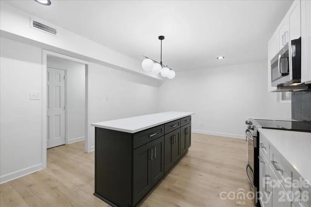 1107 Spring Fall Court Charlotte NC 28213
