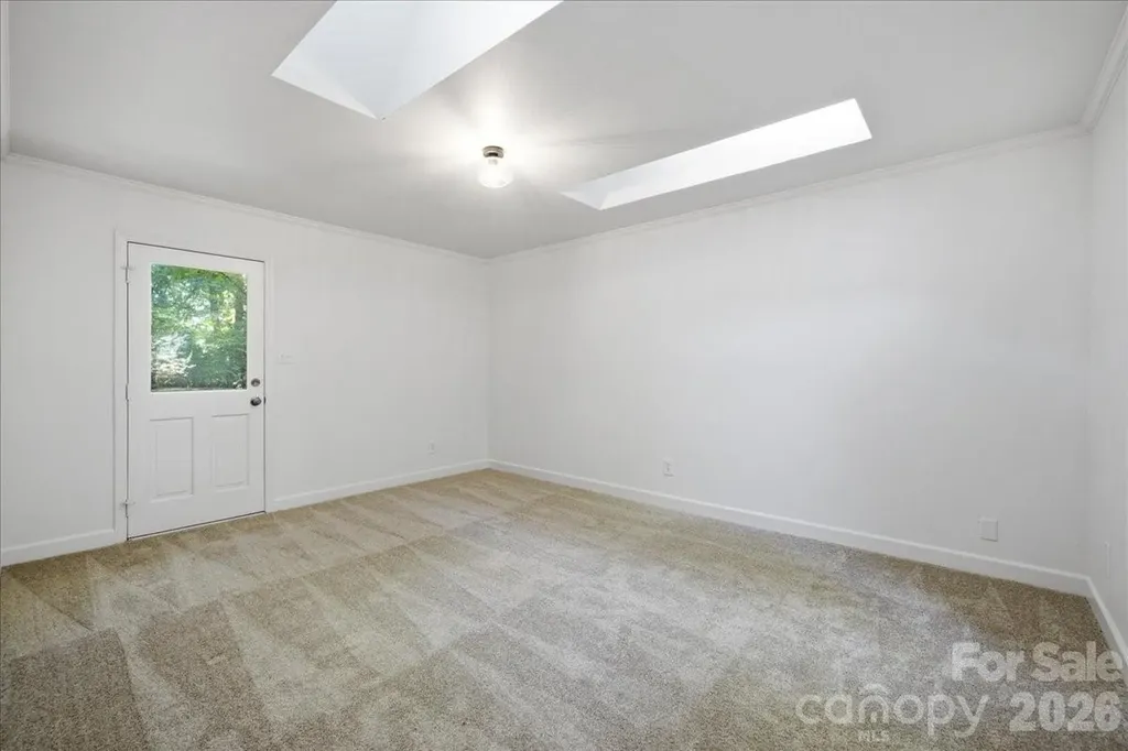 1107 Spring Fall Court Charlotte NC 28213