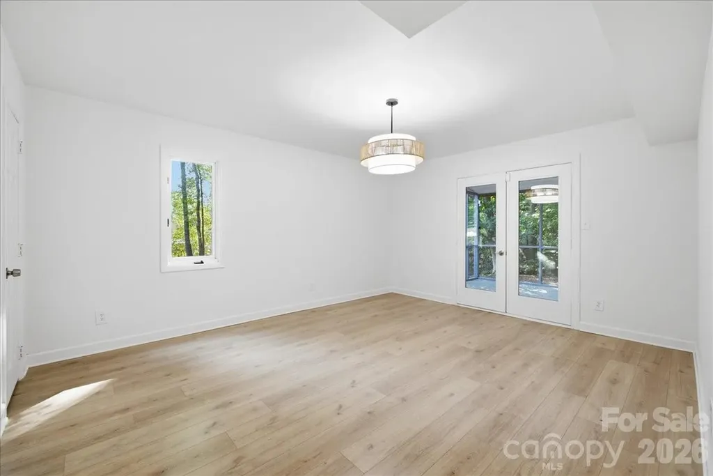 1107 Spring Fall Court Charlotte NC 28213