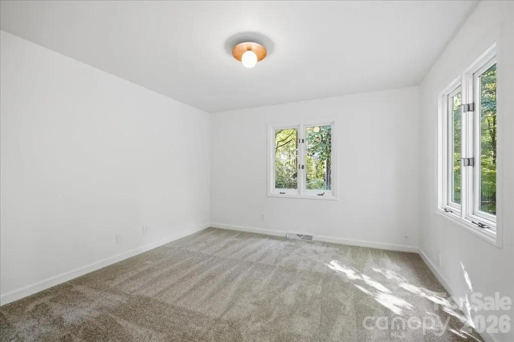 1107 Spring Fall Court Charlotte NC 28213