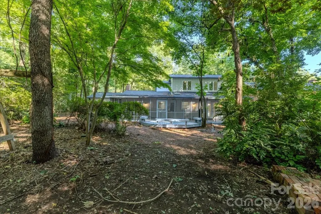1107 Spring Fall Court Charlotte NC 28213