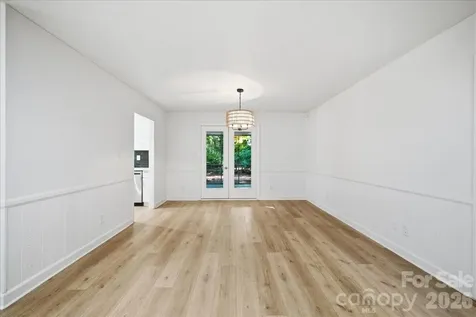 1107 Spring Fall Court Charlotte NC 28213