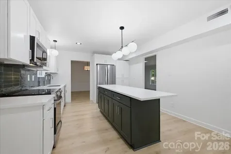 1107 Spring Fall Court Charlotte NC 28213