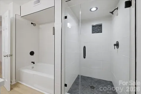 1107 Spring Fall Court Charlotte NC 28213