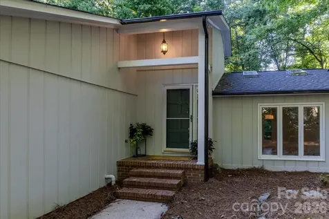 1107 Spring Fall Court Charlotte NC 28213