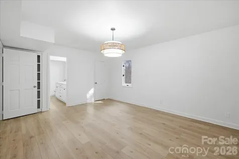 1107 Spring Fall Court Charlotte NC 28213
