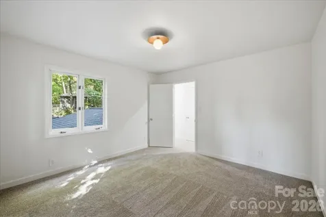 1107 Spring Fall Court Charlotte NC 28213