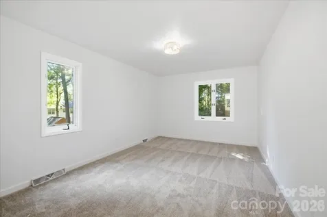 1107 Spring Fall Court Charlotte NC 28213