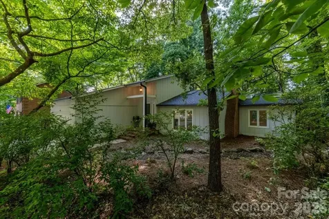 1107 Spring Fall Court Charlotte NC 28213