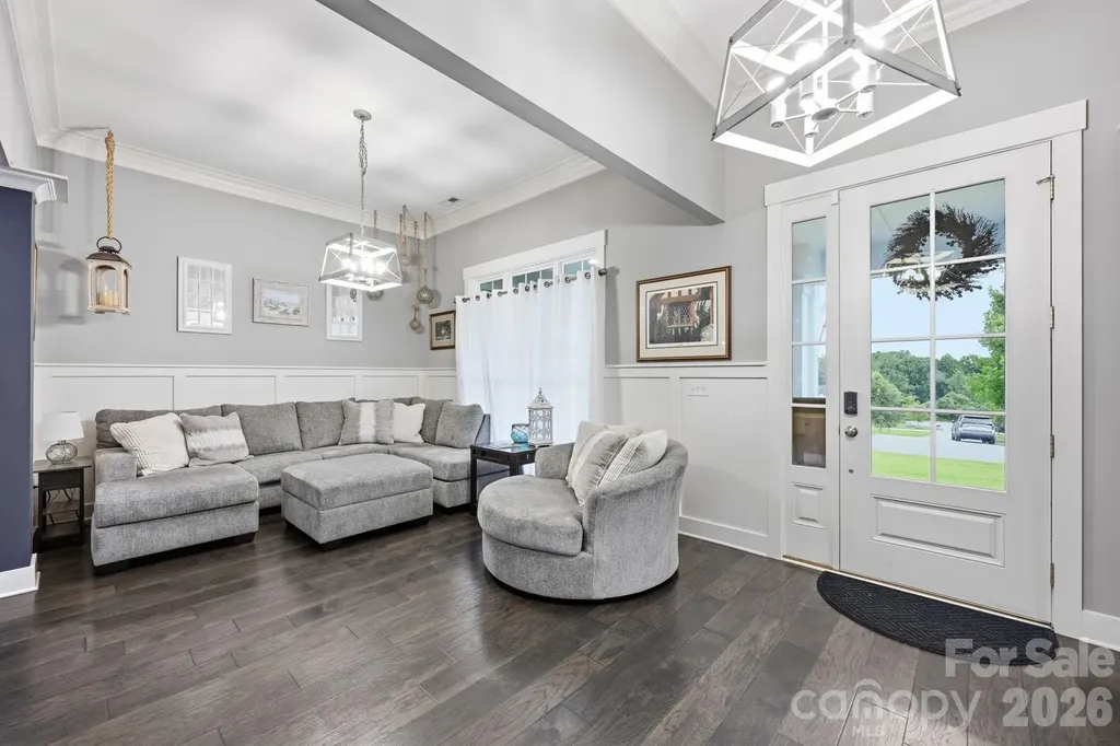 6957 Pin Oaks Drive Denver NC 28037