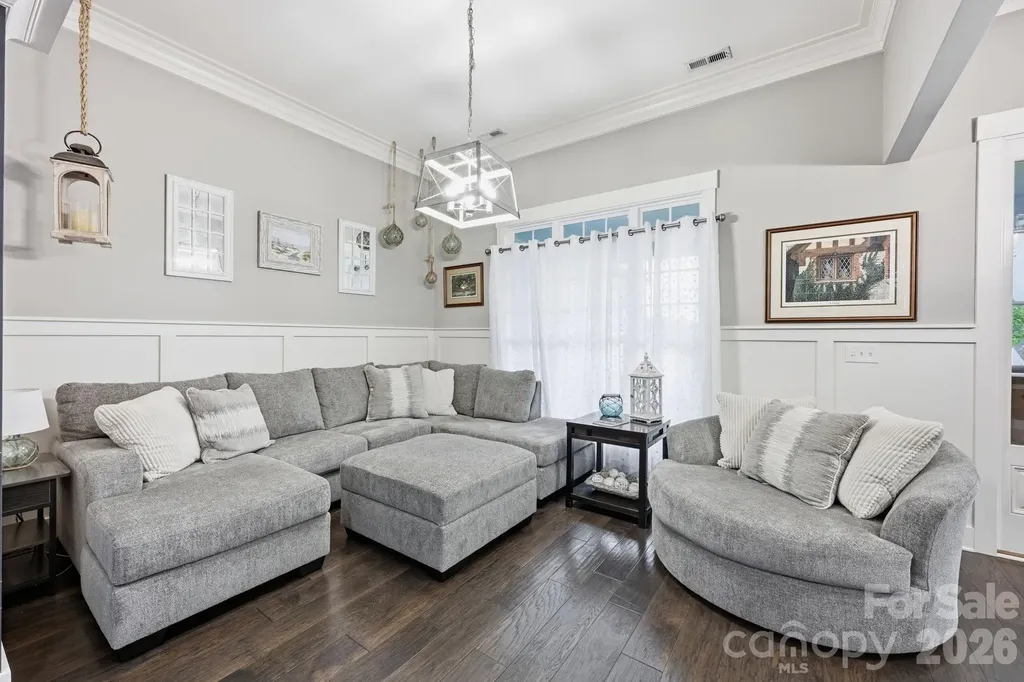 6957 Pin Oaks Drive Denver NC 28037