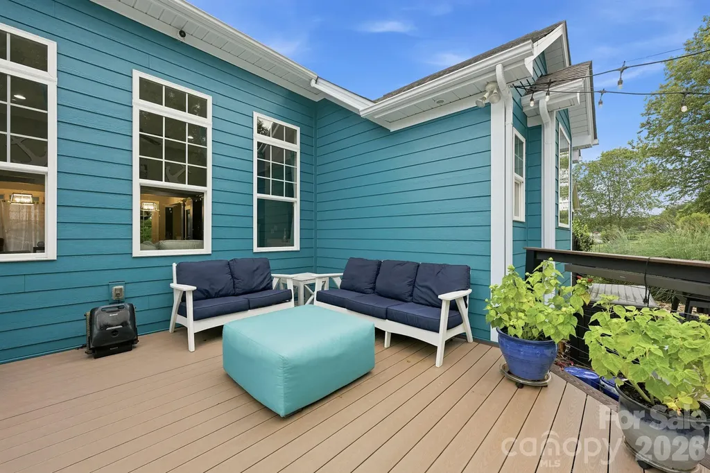 6957 Pin Oaks Drive Denver NC 28037