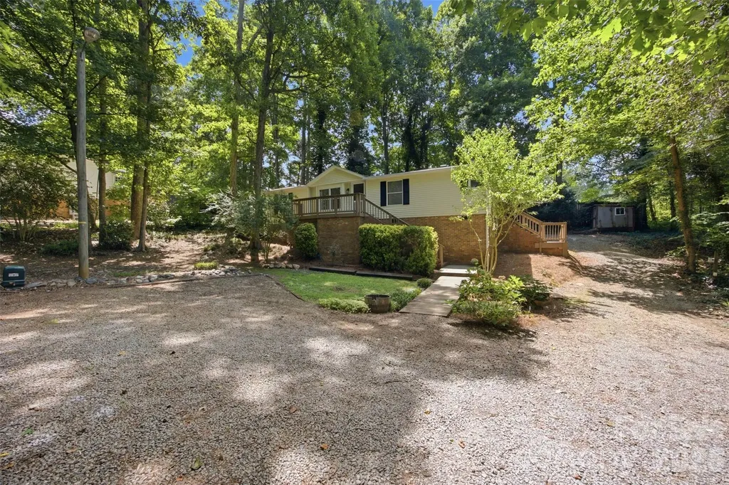 6490 Timberbrook Trail Stanley NC 28164