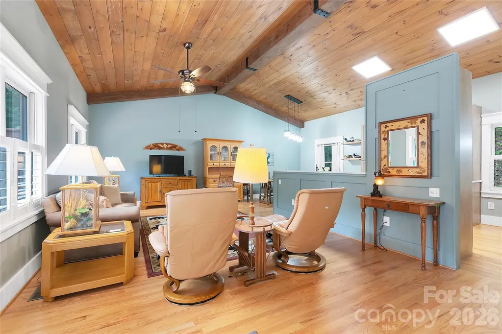 2 Duya Court Brevard NC 28712