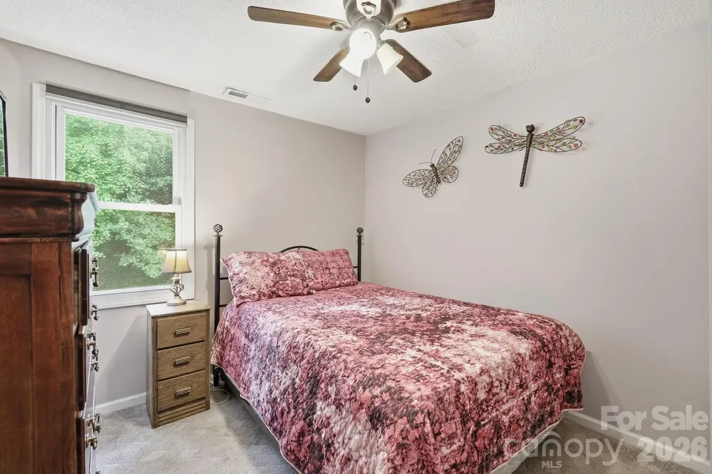 5418 Nix Creek Road Marion NC 28752
