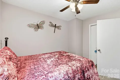 5418 Nix Creek Road Marion NC 28752