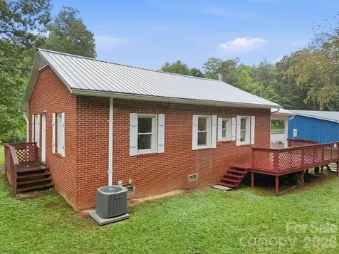 5418 Nix Creek Road Marion NC 28752