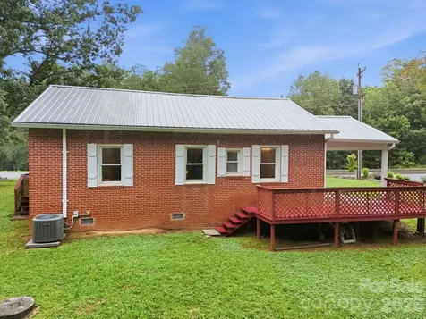 5418 Nix Creek Road Marion NC 28752