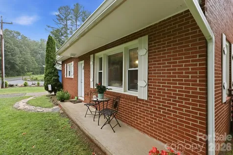 5418 Nix Creek Road Marion NC 28752