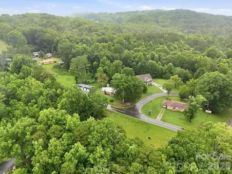 5418 Nix Creek Road Marion NC 28752