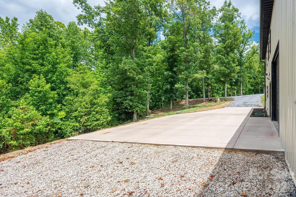 5313 Peace Haven Drive Newton NC 28658