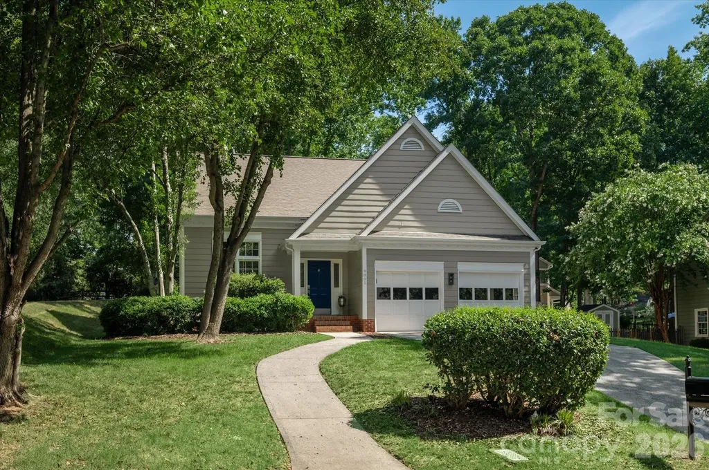 9801 Deer Spring Lane Charlotte NC 28210