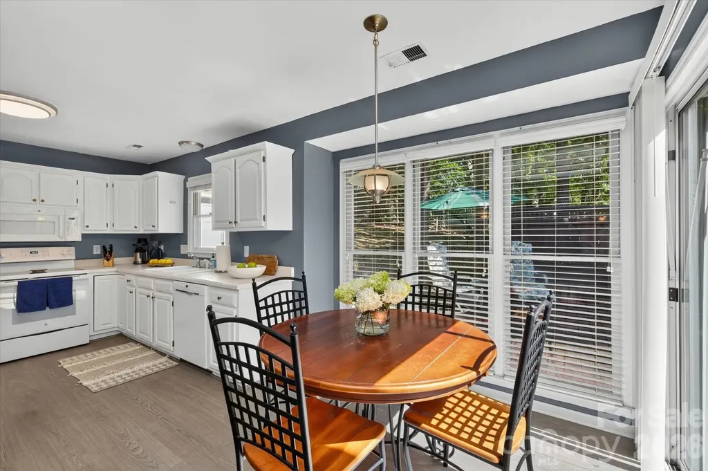 9801 Deer Spring Lane Charlotte NC 28210