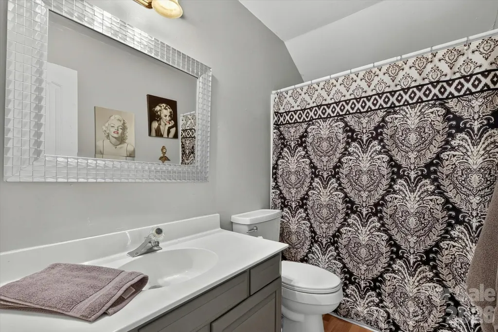9801 Deer Spring Lane Charlotte NC 28210