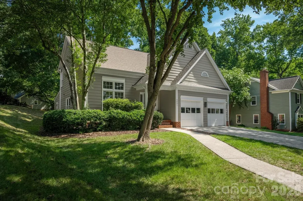 9801 Deer Spring Lane Charlotte NC 28210