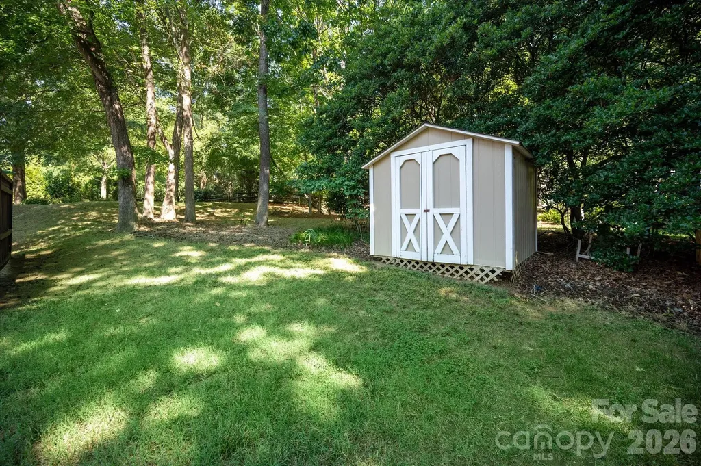 9801 Deer Spring Lane Charlotte NC 28210