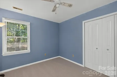 9801 Deer Spring Lane Charlotte NC 28210