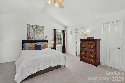 9801 Deer Spring Lane Charlotte NC 28210