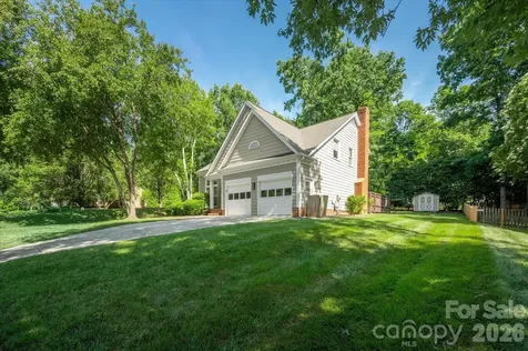 9801 Deer Spring Lane Charlotte NC 28210